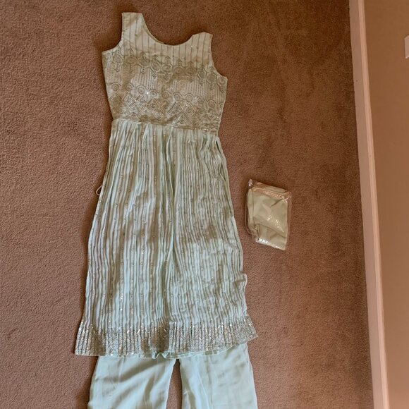 New Indian Wedding Outfit - Picture 6 of 6